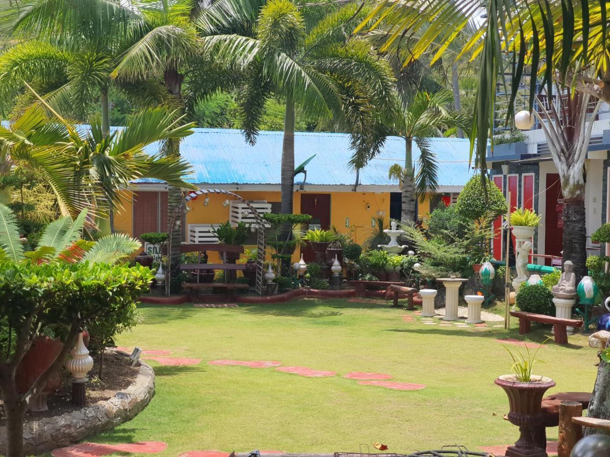 L&M Hearthstones Lodge Oslob Exterior foto